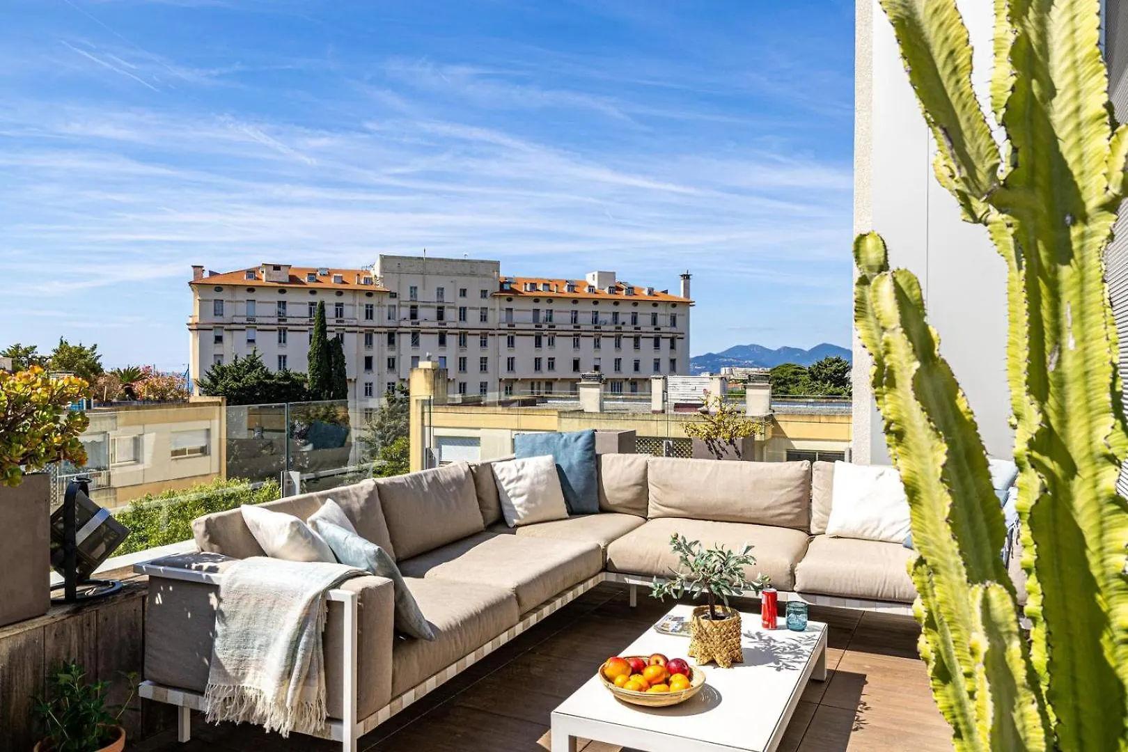 Apartment Penthouse Radieux Avec Terrasse Et Vue Magnifique Cannes